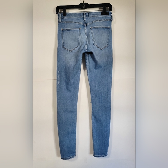 Abercrombie & Fitch Harper Low Rise Super Skinny Distressed Floral detail Size 0 - Picture 3 of 16